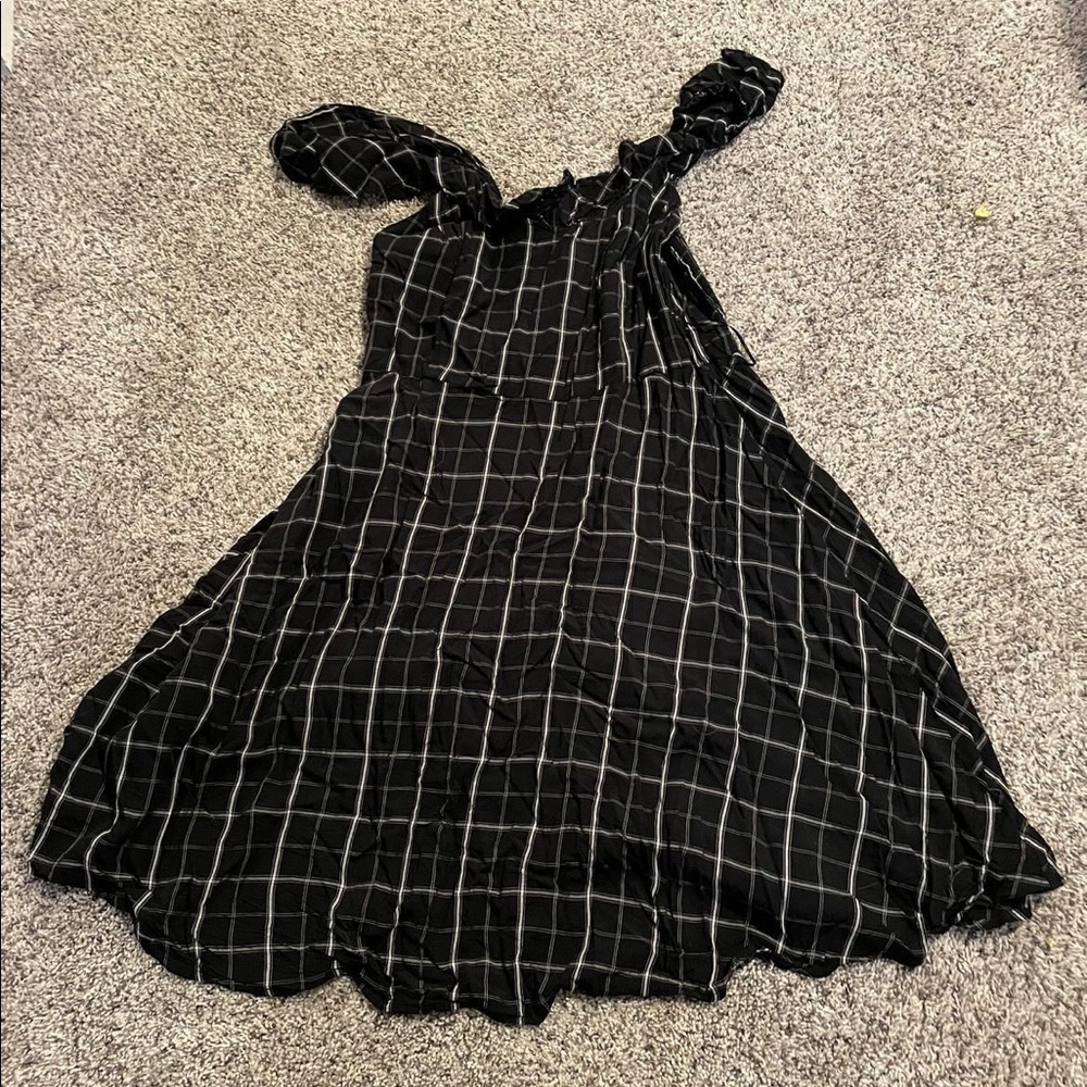 Black stripped dress